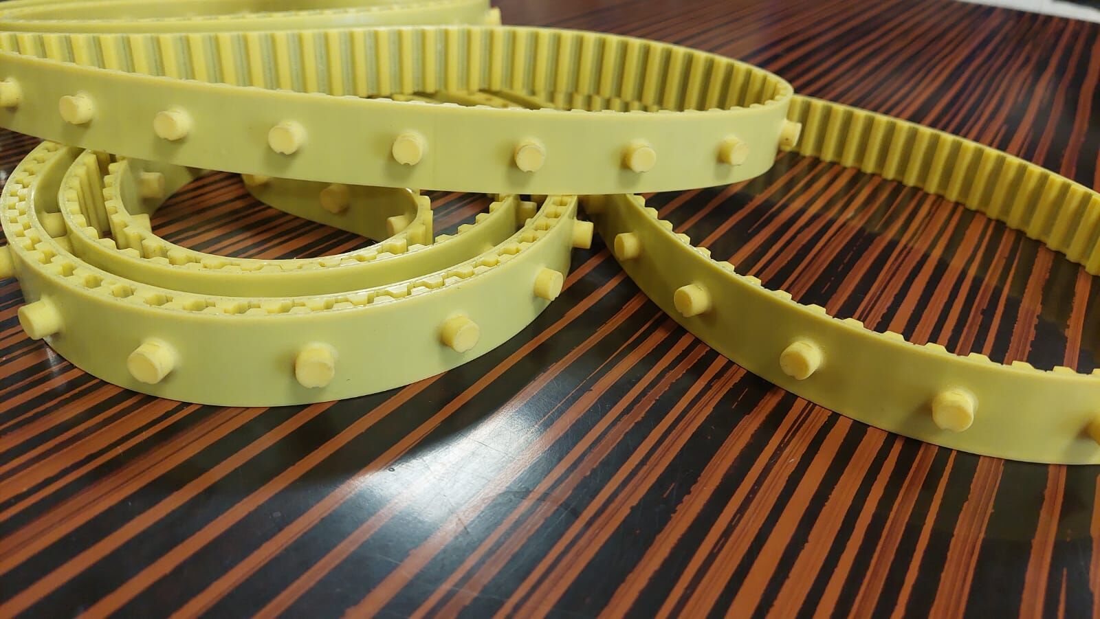 ŞAPKA KAYIŞI 25T10 304025T10 3040